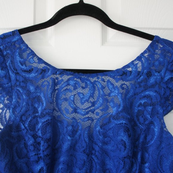 Marina Bright Blue Lace Dress Size 8 with belt - Picture 5 of 16
